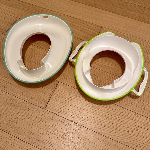 Munchkin Potty Seats - Set of 2 - Picture 2 of 2